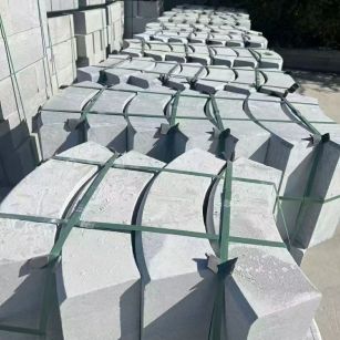 滁州 芝麻灰弧形路沿石