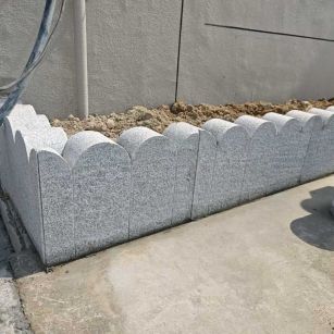 滁州 芝麻白花岗岩花边石铺装效果图