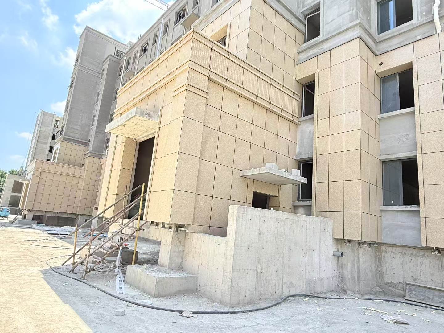 滁州 黄金麻干挂，工地实拍