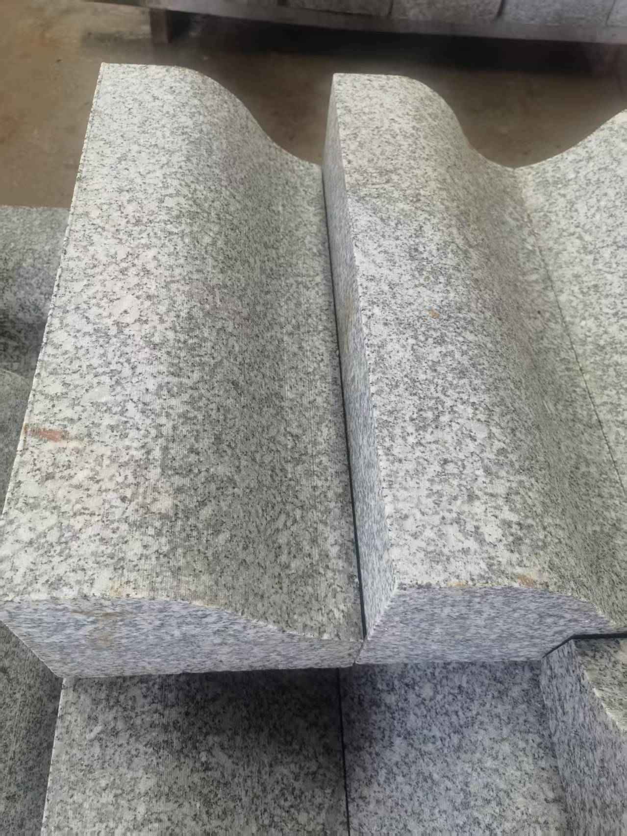 滁州芙蓉白S型拉丝面路沿石