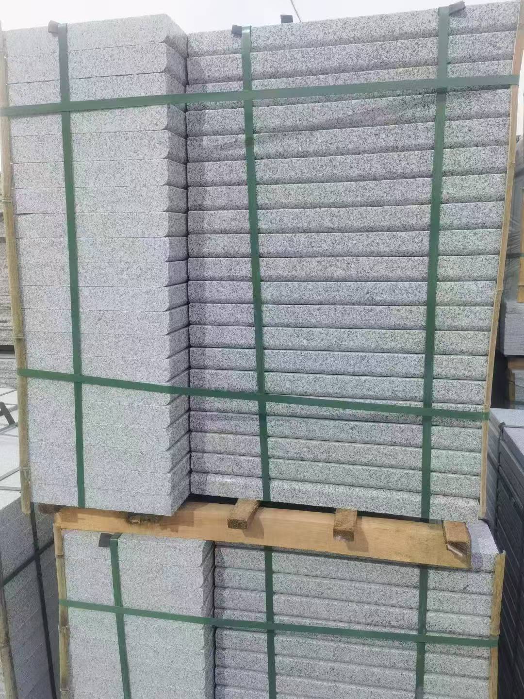 滁州 5公分芝麻白，倒斜角，室外楼梯踏步